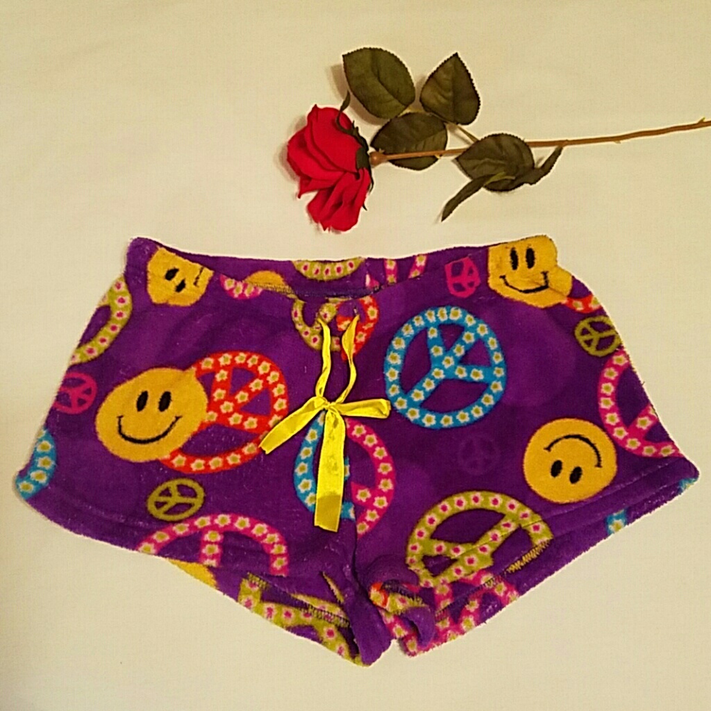 Pajama Short. Size Medium